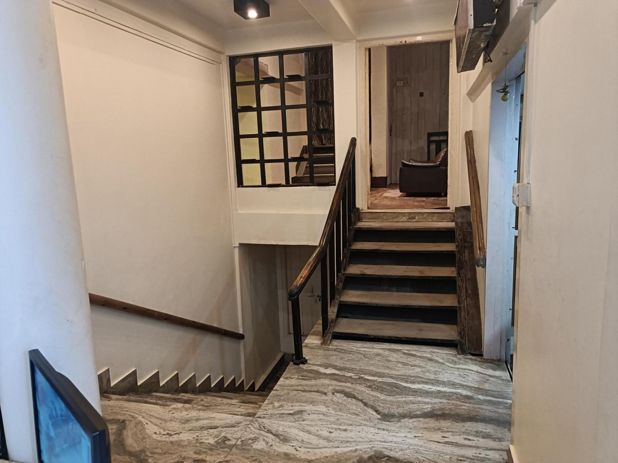 Hotel Serene 西隆 外观 照片
